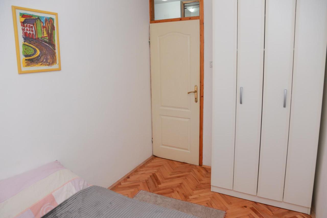Appartamento Apartman Marija Pirot Esterno foto